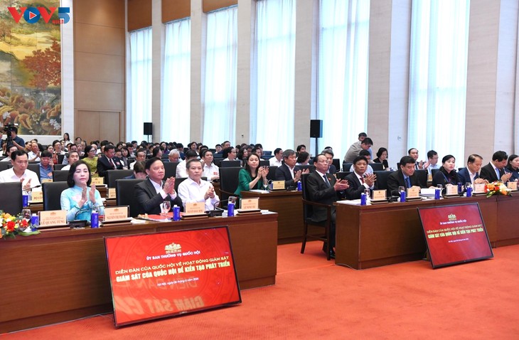 Celebran Foro del Parlamento vietnamita sobre actividades de supervisión - ảnh 2