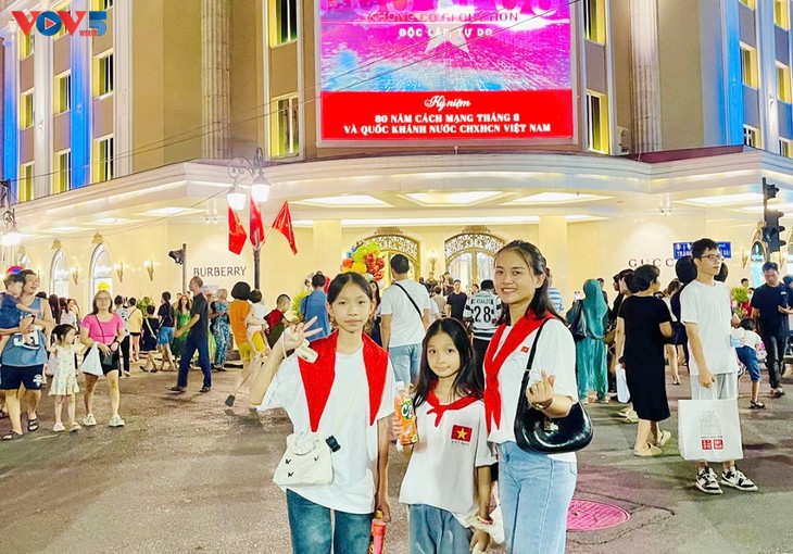 Hanói se alista para recibir visitantes durante las Fiestas Patrias  - ảnh 3