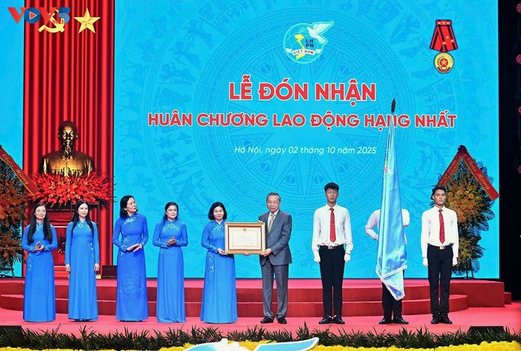 Unión de Mujeres de Vietnam conmemora los 95 años de su fundación - ảnh 2