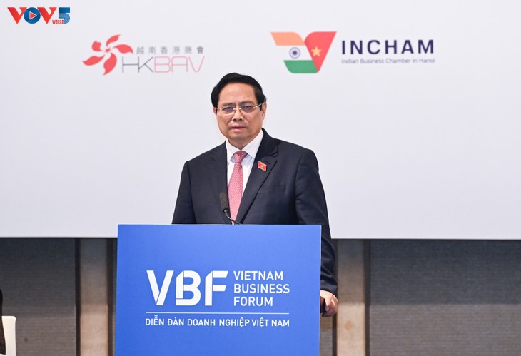 Premier Pham Minh Chinh: El crecimiento verde en la era digital es la máxima prioridad de Vietnam - ảnh 1