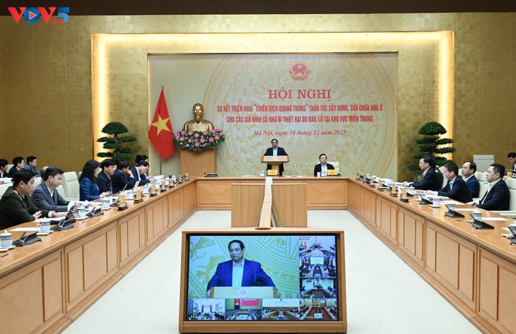 Dirigente vietnamita pide acelerar reconstrucción de viviendas destruidas por desastres naturales - ảnh 1