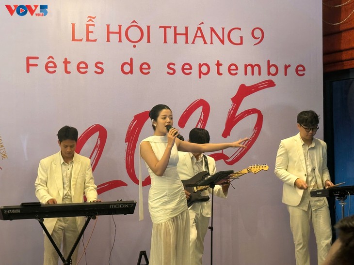 Bonnes Fêtes officielles de la Wallonie et de la Fédération Wallonie-Bruxelles au Vietnam - ảnh 5