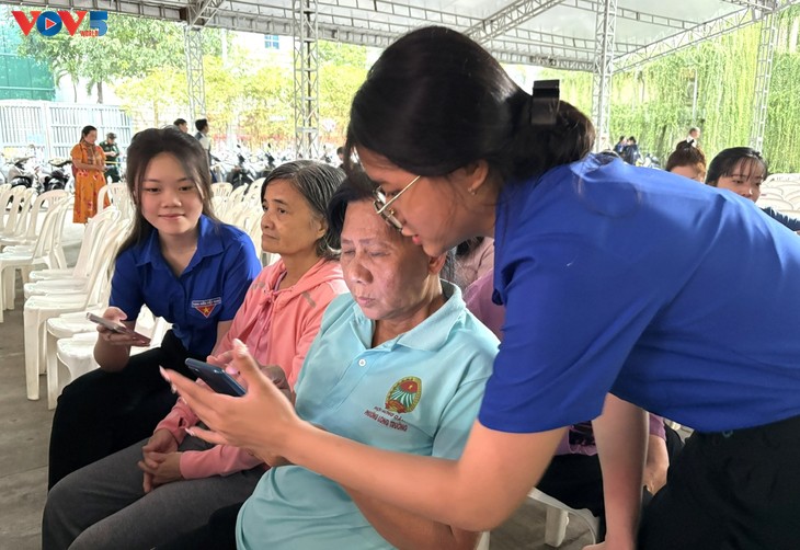 Hô Chi Minh-Ville mise sur l’alphabétisation numérique pour former ses citoyens du futur - ảnh 1