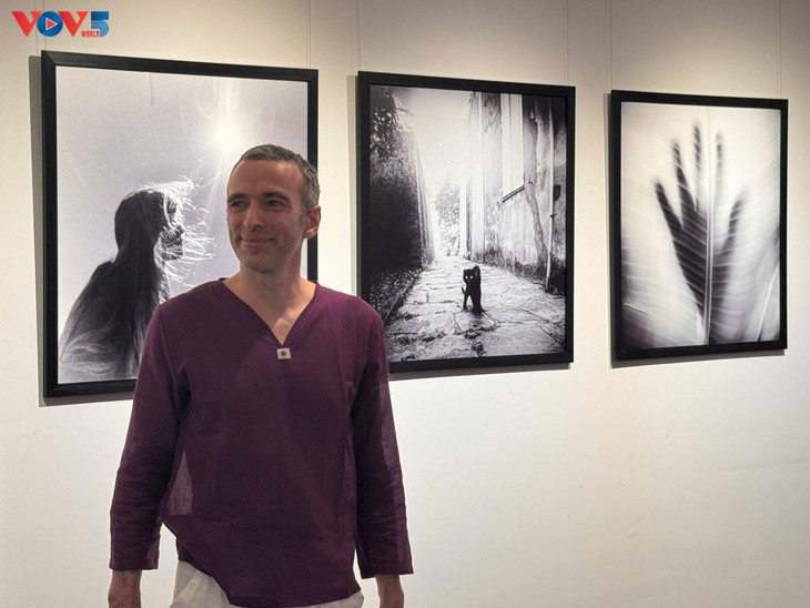 Jean-François Spricigo: Quand on est dans la sensualité, on invite  - ảnh 1