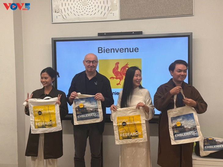 14ᵉ Journée européenne des langues: quand les langues rapprochent les cœurs et les esprits  - ảnh 5