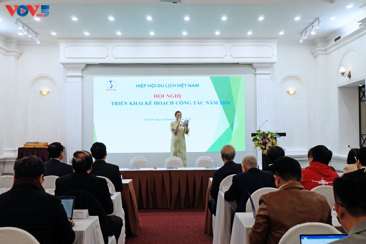 Vers une vision à long terme pour le tourisme vietnamien - ảnh 1