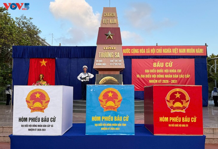 Election rehearsal conducted in Truong Sa special zone - ảnh 3