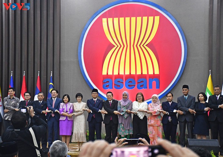 Церемония празднования 58-летия основания АСЕАН на тему «Стремление к интегрированному и устойчивому будущему» - ảnh 2