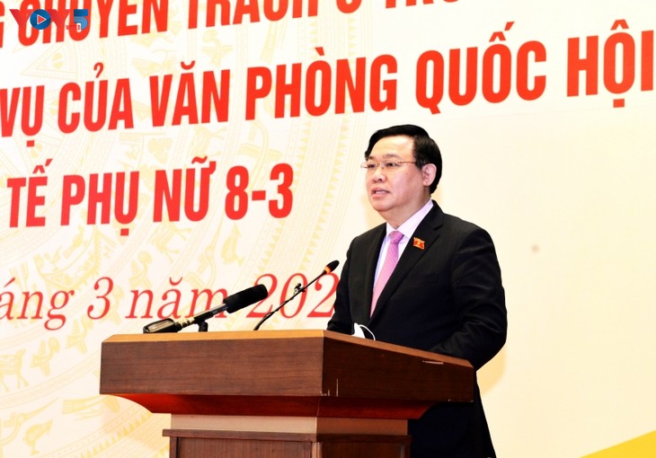  Nữ đại biểu góp phần tích cực vào đổi mới hoạt động của Quốc hội - ảnh 1