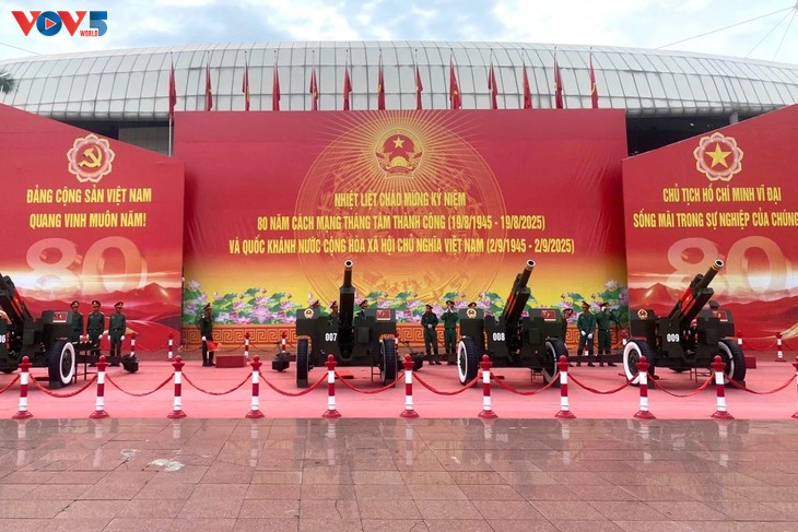 Sơ duyệt cấp Nhà nước diễu binh, diễu hành 80 năm Quốc khánh tại Quảng trường Ba Đình - ảnh 1