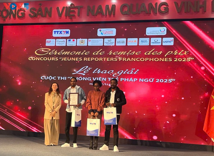 Sinh viên Đại học Ngoại thương giành giải nhất cuộc thi “Phóng viên trẻ Pháp ngữ 2025 - ảnh 5