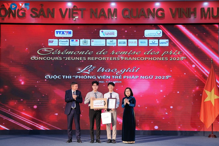 Sinh viên Đại học Ngoại thương giành giải nhất cuộc thi “Phóng viên trẻ Pháp ngữ 2025 - ảnh 2