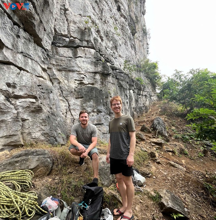 Hữu Liên (Lạng Sơn) - điểm đến yêu thích của những người leo núi thể thao - ảnh 7