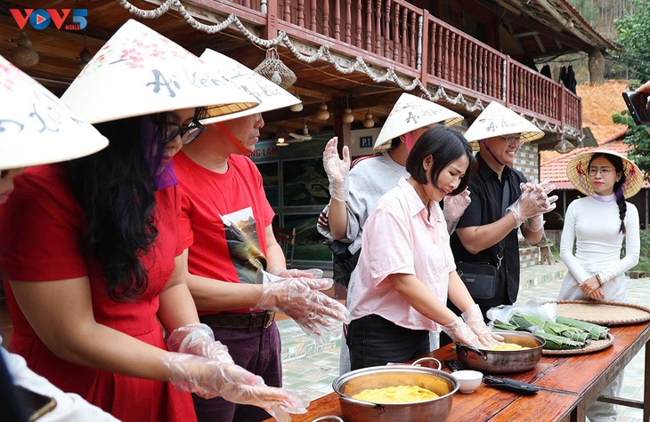 Thưởng thức bánh bí đỏ tại Lạng Sơn: Hương vị bản làng trong đời sống người Tày - ảnh 4