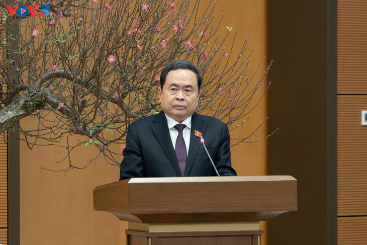 Chủ tịch Quốc hội Trần Thanh Mẫn chủ trì lễ trao tặng Huy hiệu 45 năm, 30 năm tuổi Đảng - ảnh 2