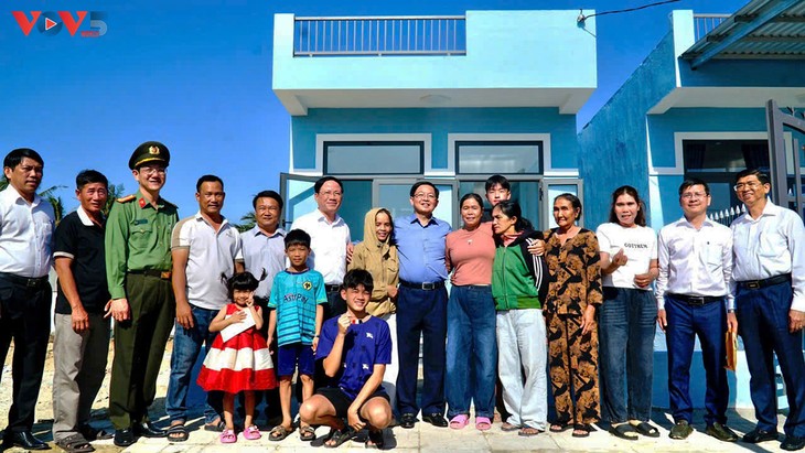 Phó Thủ tướng Hồ Quốc Dũng kiểm tra tiến độ đường cao tốc Quy Nhơn - Pleiku - ảnh 2