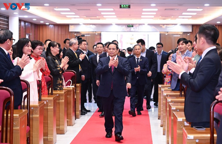 Thủ tướng Phạm Minh Chính thăm, làm việc tại Viện Hàn lâm Khoa học - Xã hội Việt Nam - ảnh 1