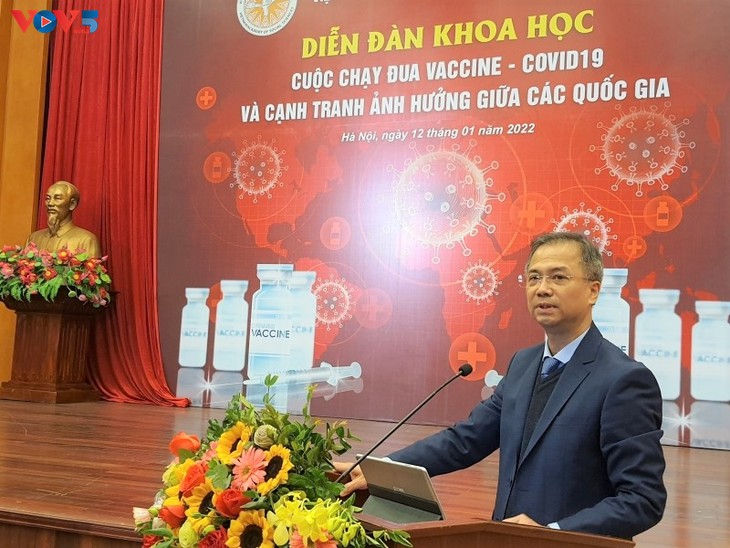 Diễn đàn khoa học “Cuộc chạy đua vaccine COVID-19 và cạnh tranh ảnh hưởng giữa các quốc gia” - ảnh 1