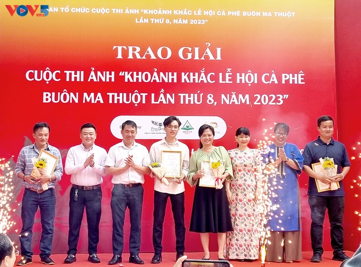 Trao giải cuộc thi ảnh Khoảnh khắc Lễ hội cà phê - ảnh 1