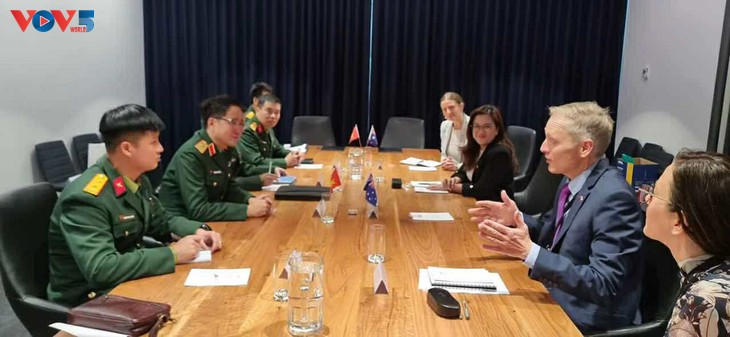 Việt Nam và Australia ký kết Kế hoạch 3 năm triển khai thỏa thuận đối tác Gìn ​giữ hòa bình - ảnh 1