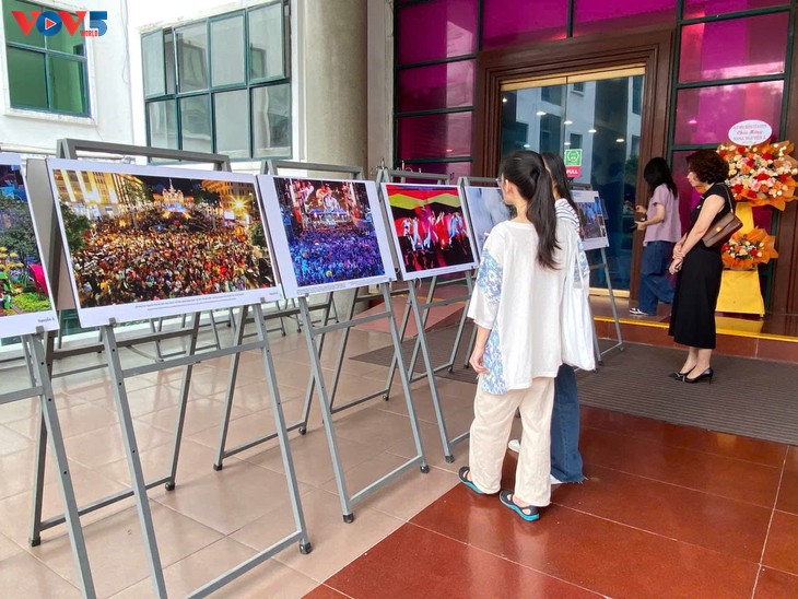 “50 năm sức mạnh Việt Nam“: Những khoảnh khắc tự hào qua ống kính nhiếp ảnh gia Nguyễn Á - ảnh 1