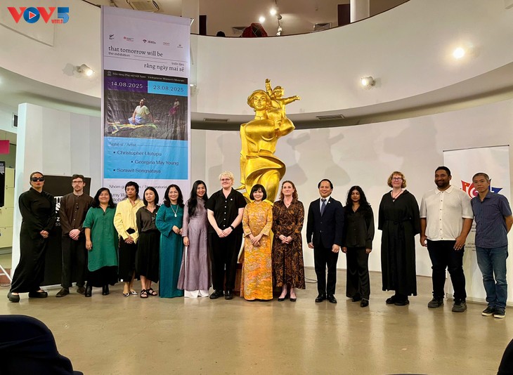 Chiêm ngưỡng nghệ thuật New Zealand đương đại tại Hà Nội - ảnh 1