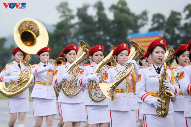 Dấu ấn bản lĩnh và sức mạnh của Quân đội, Công an trong ngày hội lớn - ảnh 1