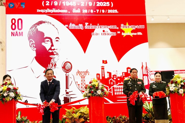 Ôn lại chặng đường lịch sử cách mạng Việt Nam gắn liền với mối quan hệ đặc biệt Việt Nam - Lào - ảnh 1