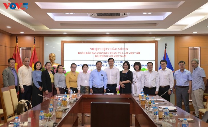 VOV sẵn sàng hỗ trợ và tăng cường hợp tác với các cơ quan báo chí của Lào - ảnh 1