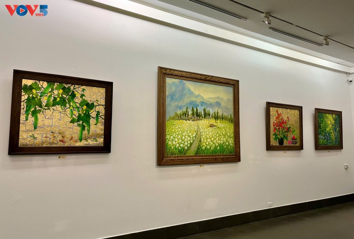Triển lãm “Không gian mới“: Họa sĩ Nguyễn Minh Sơn đưa chất liệu mới vào tranh phong cảnh Việt Nam - ảnh 3