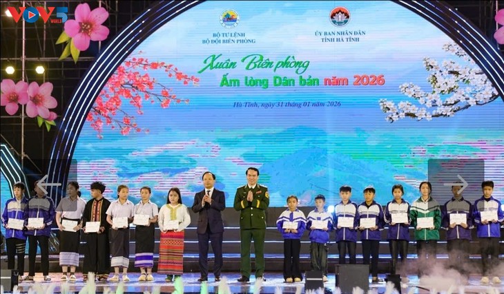 “Xuân Biên phòng ấm lòng dân bản”: Kết nối nghĩa tình quân dân nơi phên dậu Tổ quốc - ảnh 2