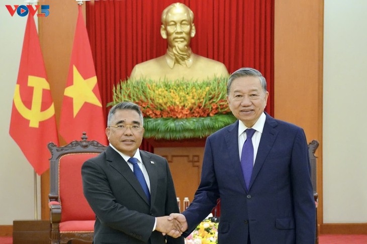 พัฒนาความสัมพันธ์หุ้นส่วนยุทธศาสตร์เวียดนาม-ฟิลิปปินส์ขึ้นสู่ขั้นสูงใหม่ - ảnh 1