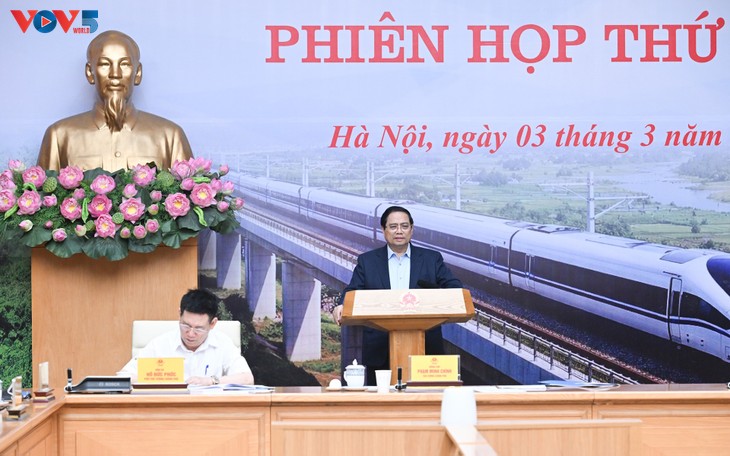 เร่งปฏิบัติโครงการก่อสร้างกิจการสำคัญระดับชาติ กุญแจเพื่อขยายตัว - ảnh 1