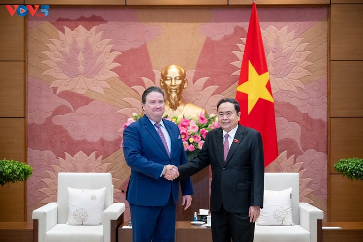 NA Chairman Tran Thanh Man receives US Ambassador in Hanoi - ảnh 1