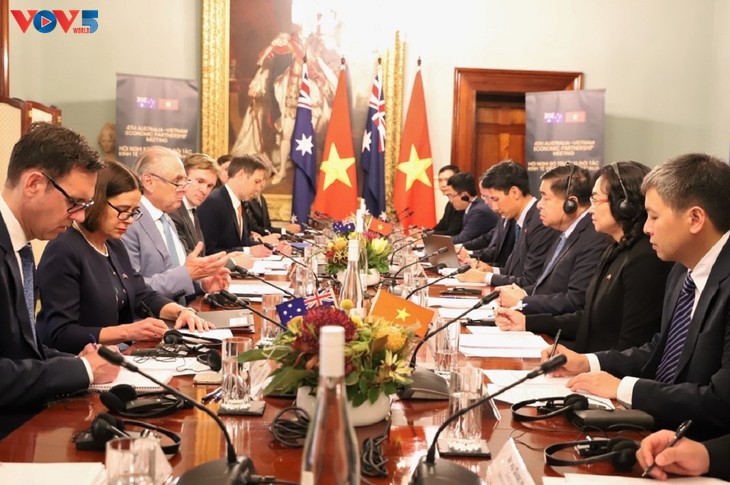 Vietnam, Australia hold fourth economic partnership meeting - ảnh 1