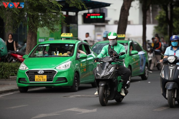 Ho Chi Minh City plans to phase out gasoline-powered motorbikes - ảnh 1