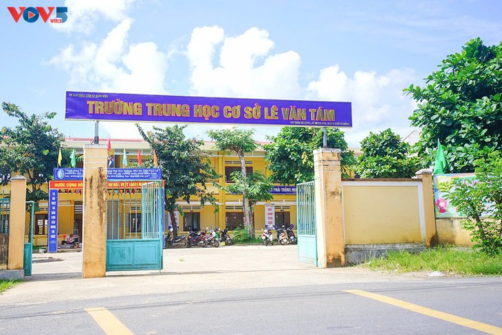 Disadvantaged areas prepared for new school year - ảnh 2