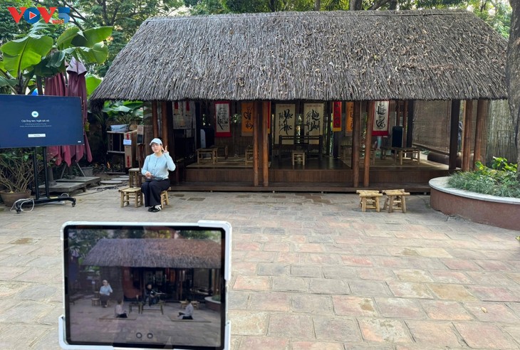 AR technology offered to marvel at Vietnamese history - ảnh 4