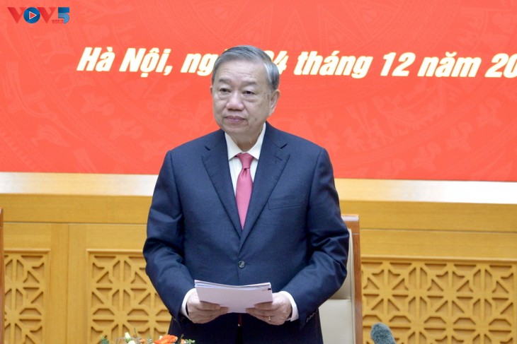 Vietnam People's Army must stay steadfast to be fully prepared for new phase of development: Party chief - ảnh 3