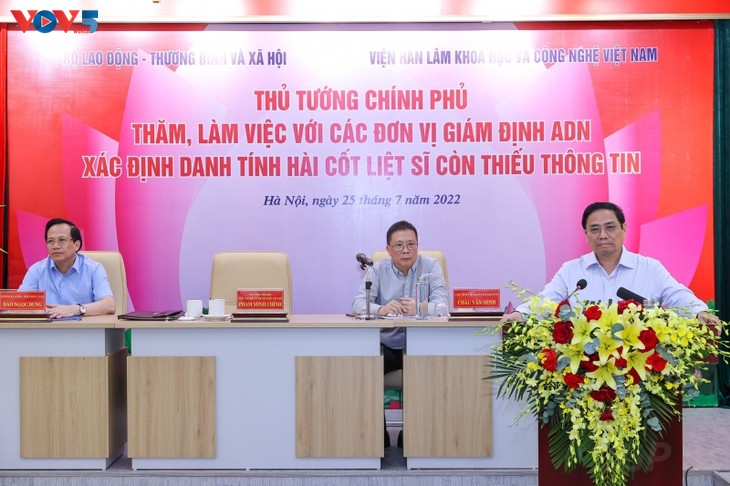 Tìm kiếm, quy tập và xác định danh tính hài cốt liệt sĩ còn thiếu thông tin là nhiệm vụ chính trị quan trọng - ảnh 1