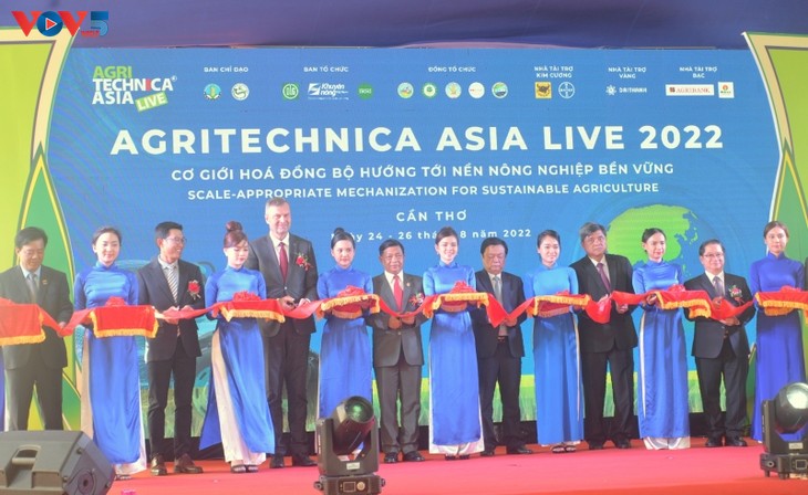 Hơn 4.000 đại biểu tham dự sự kiện Agritechnica Asia Live 2022 - ảnh 2