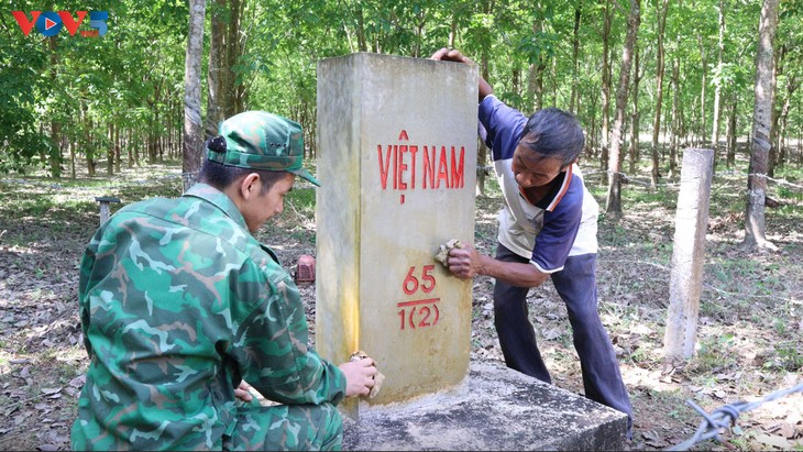 Consolidan la “fortaleza del corazón del pueblo” en la frontera del Sudeste - ảnh 1