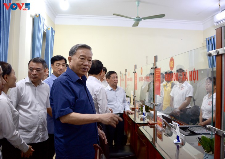 เลขาธิการใหญ่พรรค โตเลิม เข้าร่วมพิธีวางศิลาฤกษ์ก่อสร้างโรงเรียนในจังหวัดเดียนเบียน - ảnh 2