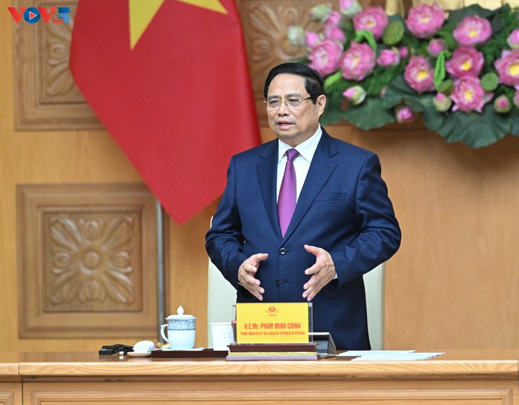 เวียดนามตั้งเป้ามีโรงงานผลิตชิปเซมิคอนดักเตอร์แห่งแรกภายในปี 2026 - ảnh 1