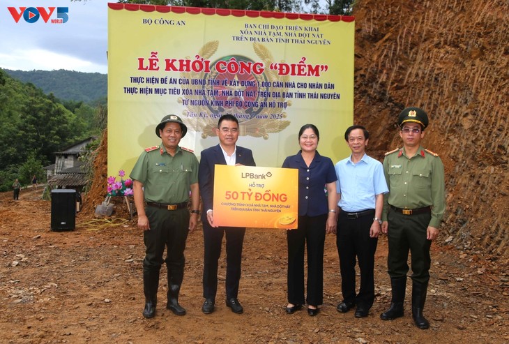 Thai Nguyen startet Projekt zur Beseitigung von 1000 baufälligen Häusern  - ảnh 1