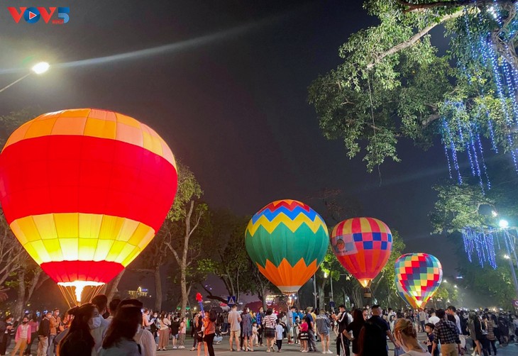 Divulgar la imagen de Hanói a través de actividades de promoción turística - ảnh 1