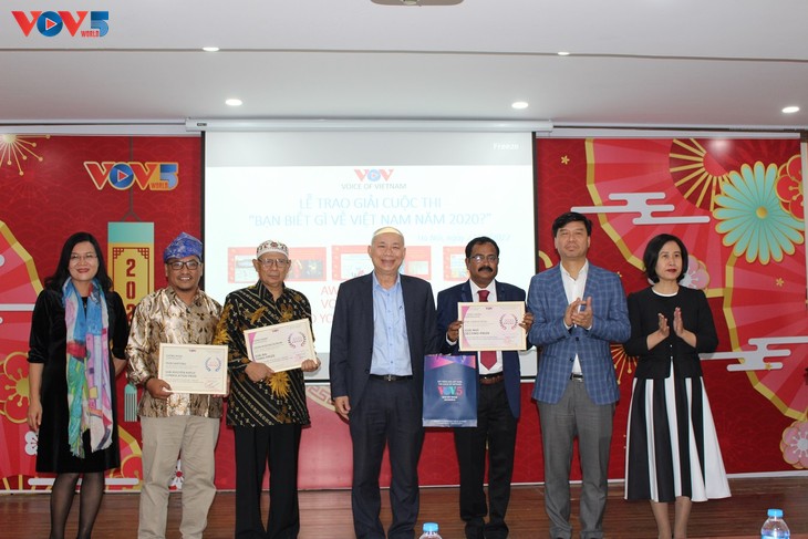 Remise des prix du concours «Que savez-vous du Vietnam?» de 2020 - ảnh 1