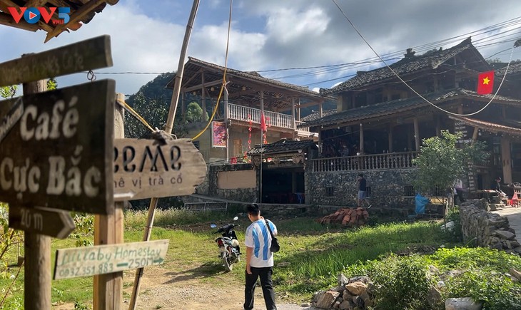 Sinh Di Gai, le pionnier du tourisme communautaire à Lô Lô Chai - ảnh 3