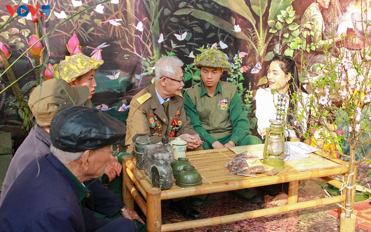 Diên Biên célèbre ses fleurs de bauhinia avec un festival culturel unique - ảnh 2
