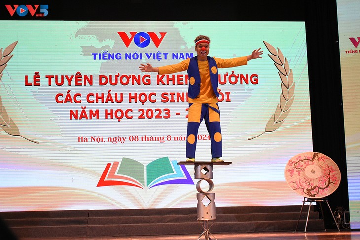 Đài Tiếng nói Việt Nam khen thưởng học sinh Giỏi năm học 2023 - 2024 - ảnh 19